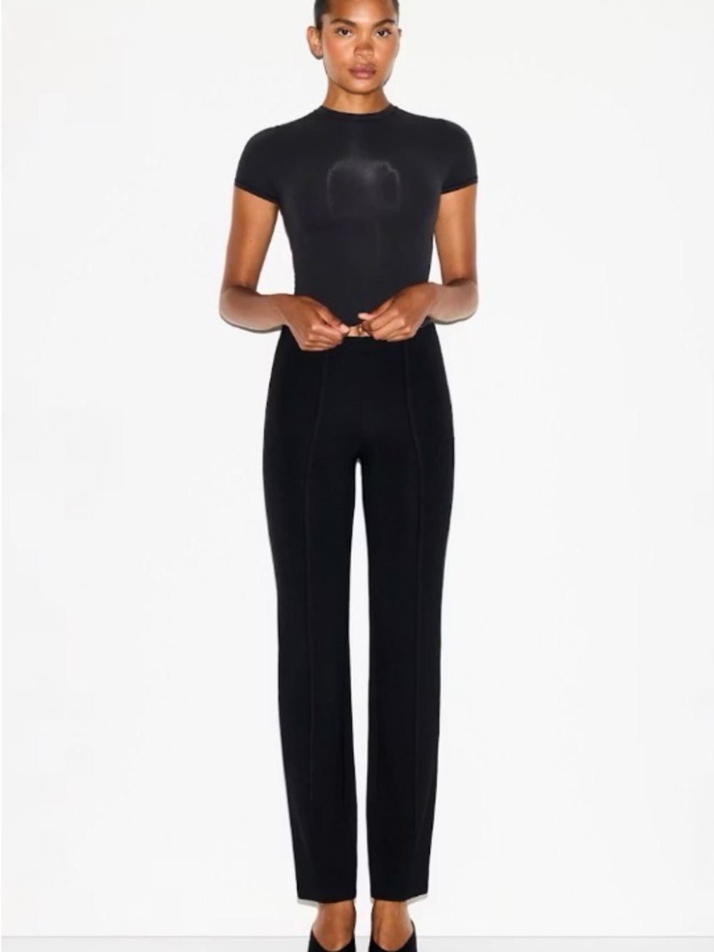 SKIMS Black High-Waisted Pintuck Straight Leg Pants XS